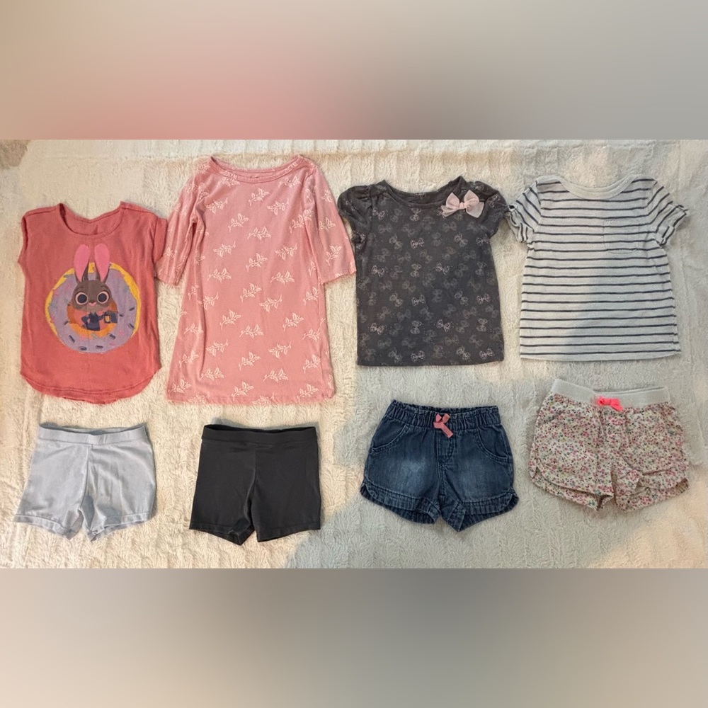 Girl’s 4T Clothes Lot